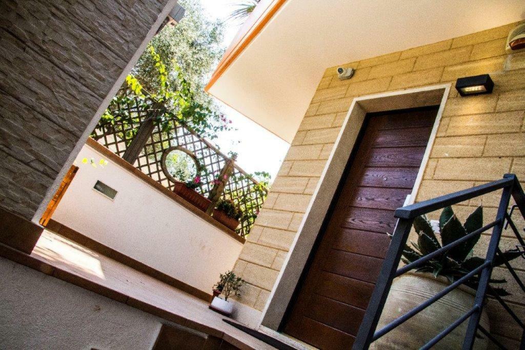 Little House Apartment Modugno Exterior photo